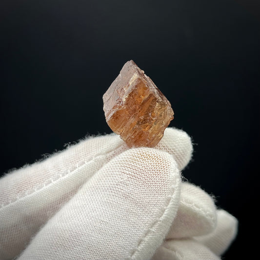 Rhodochrosite Virgem da Lapa, Minas Gerais, Brazil 2.5 cm